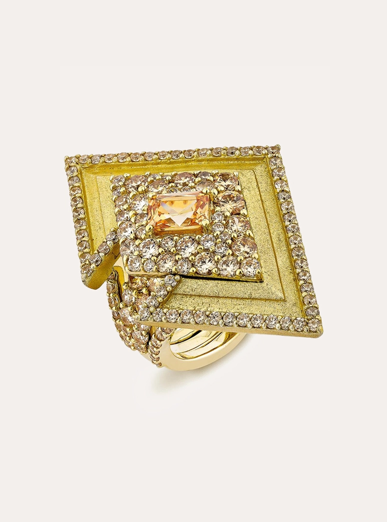 Golden Keil Ring