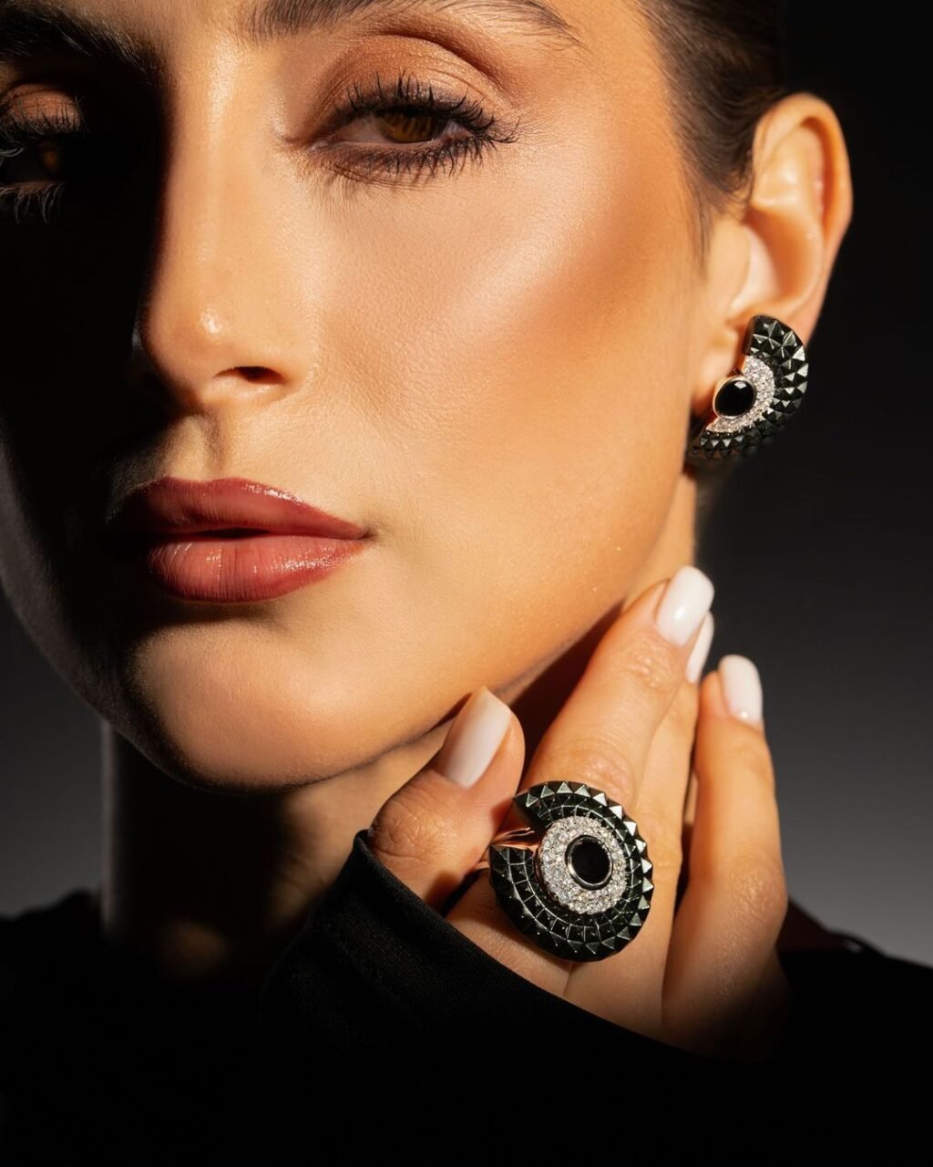 Instagram post from worldofdore. This post is in position 0.