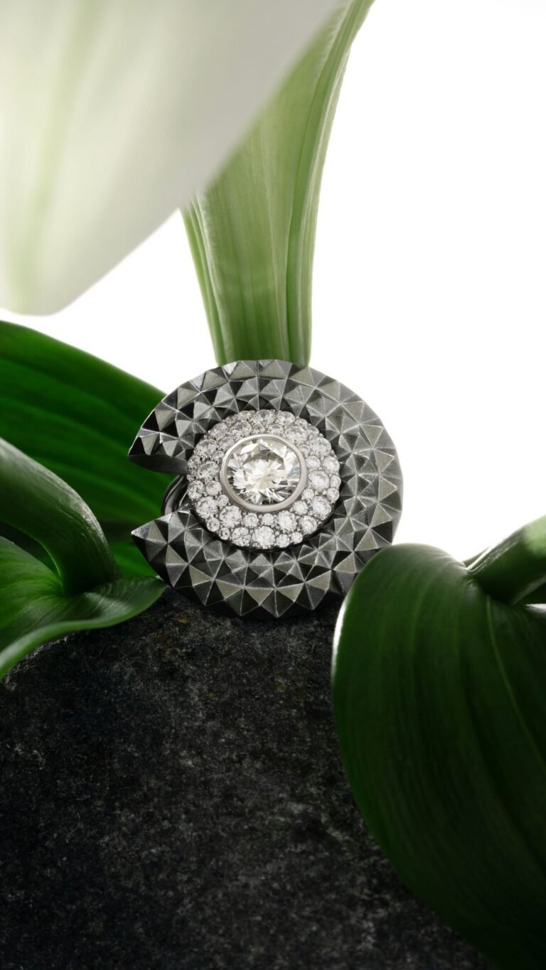 Instagram post from worldofdore. This post is in position 1.